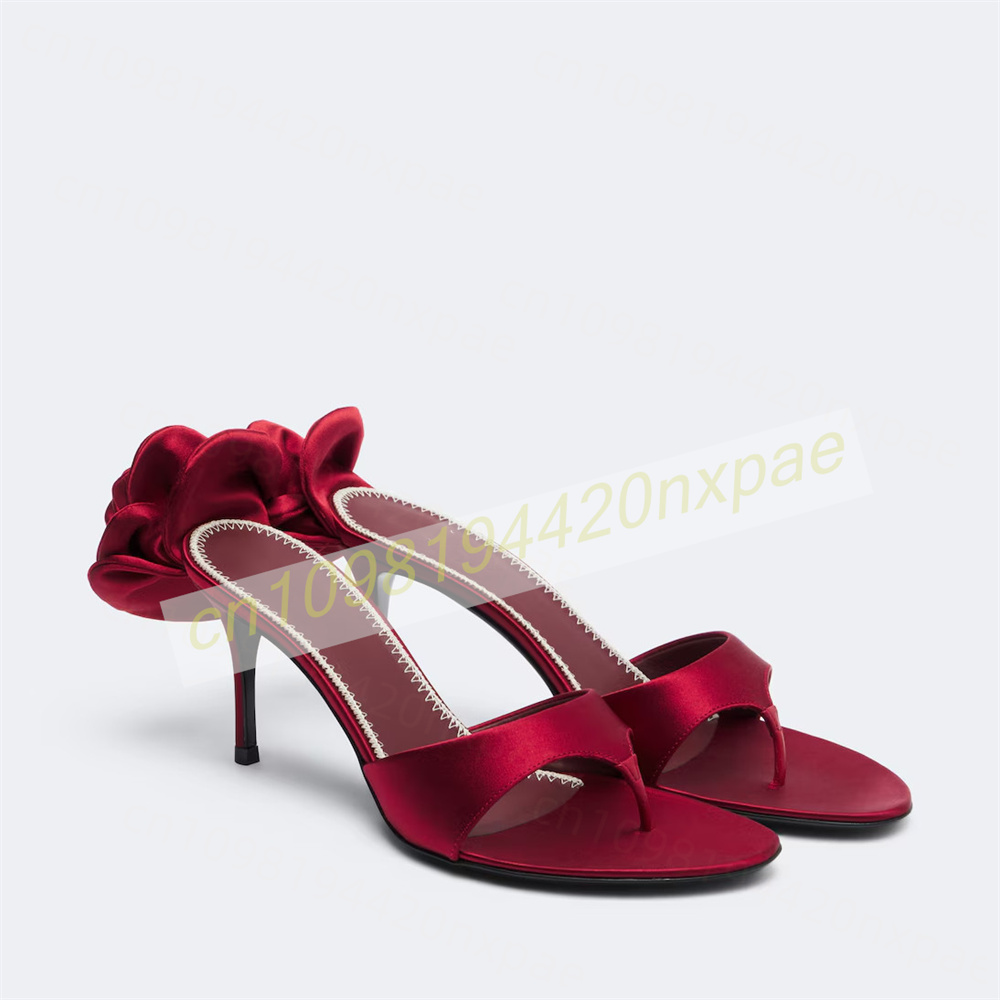 Sandales mules en satin rouge  - Wedding Dress Supply avis et prix